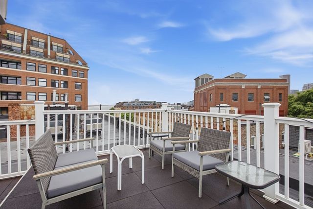 34 Clark St 5, Boston, MA 02109