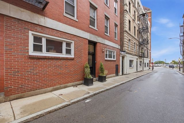 34 Clark St 5, Boston, MA 02109
