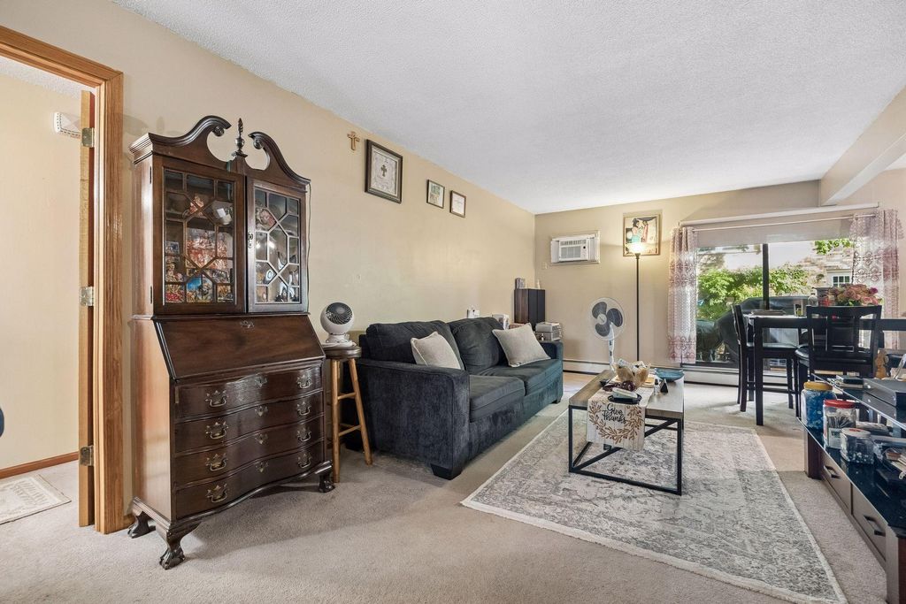4512 Cedar Lake Road S 3, Saint Louis Park, MN 55416 — photo 3