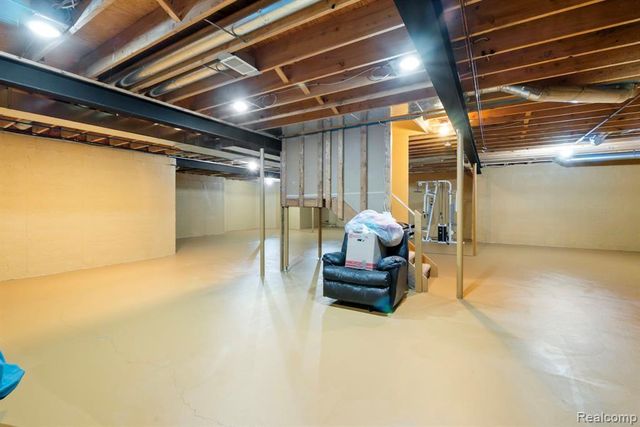 52018 Loon Court, Utica, MI 48315