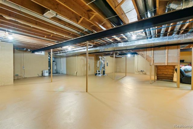 52018 Loon Court, Utica, MI 48315