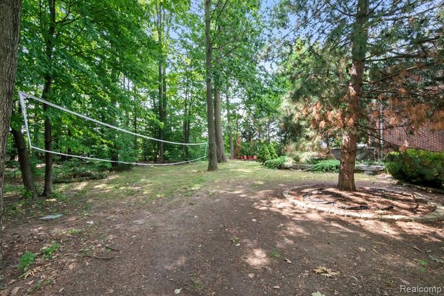 52018 Loon Court, Utica, MI 48315