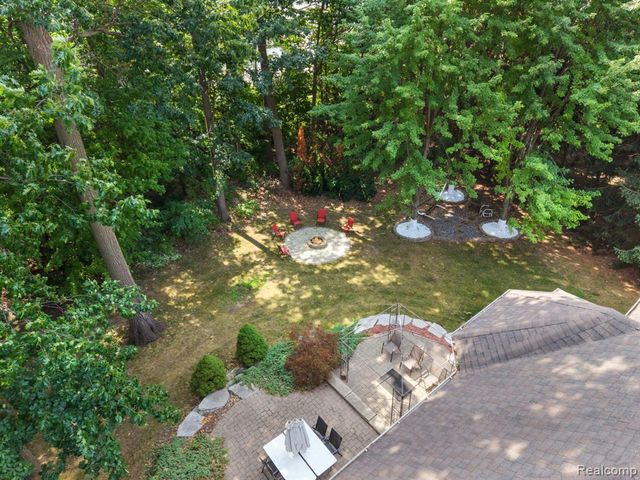 52018 Loon Court, Utica, MI 48315