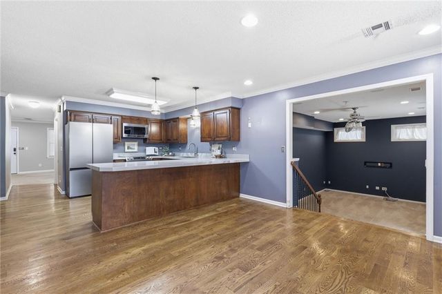 7612 Eby Avenue, Overland Park, KS 66204