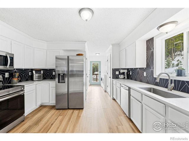 255 Divide View Drive, Golden, CO 80403