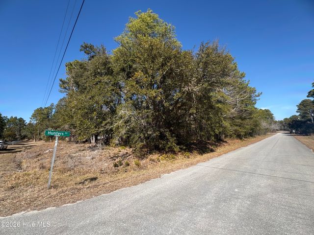 1 Maple Road, Southport, NC 28461