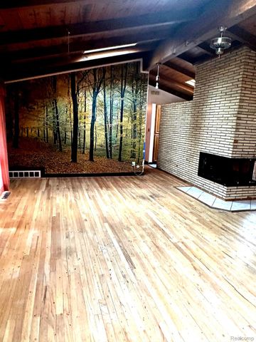 19021 MERRIMAN Road, Livonia, MI 48152