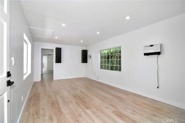 5352 Tampa Avenue, Tarzana, CA 91356