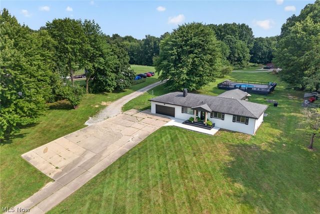 1210 Killian Road, Akron, OH 44312