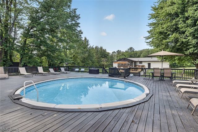 1210 Killian Road, Akron, OH 44312