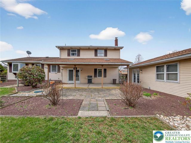 454 Spruce Lane, Lower Nazareth Twp, PA 18064