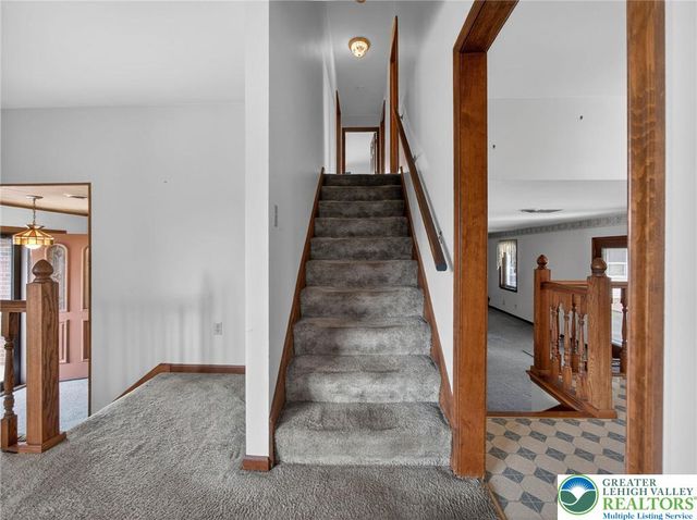 454 Spruce Lane, Lower Nazareth Twp, PA 18064