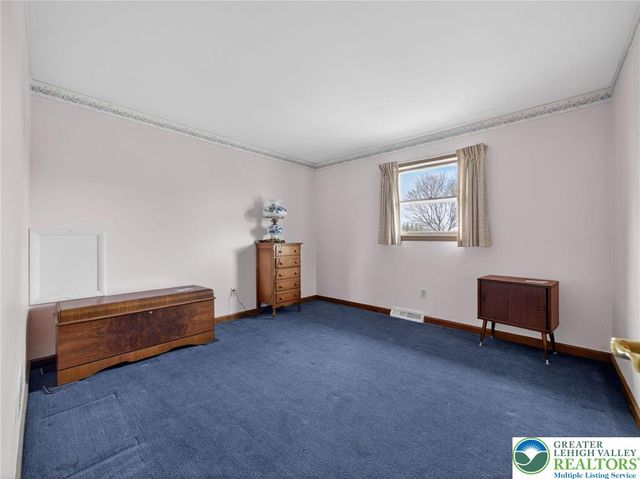 454 Spruce Lane, Lower Nazareth Twp, PA 18064