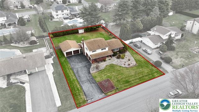 454 Spruce Lane, Lower Nazareth Twp, PA 18064