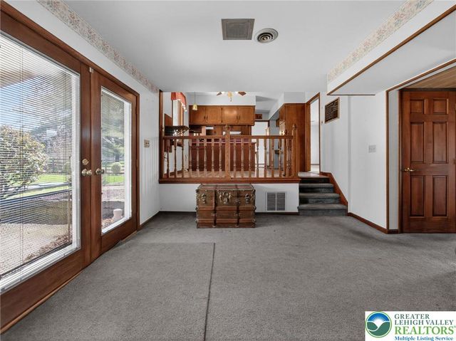 454 Spruce Lane, Lower Nazareth Twp, PA 18064