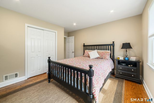 15 Evergreen Drive, Southbury, CT 06488
