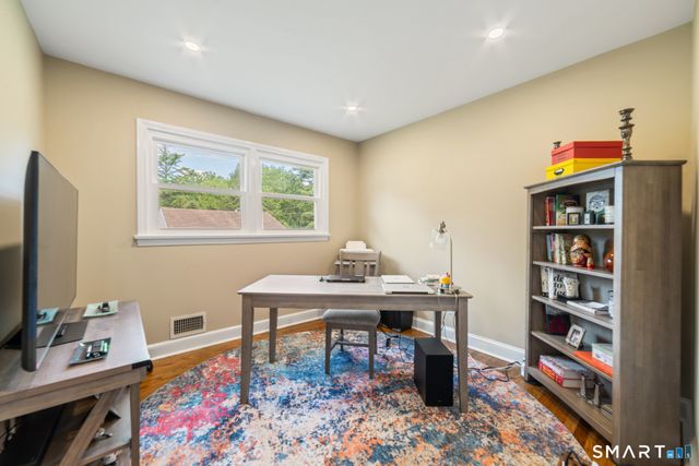 15 Evergreen Drive, Southbury, CT 06488