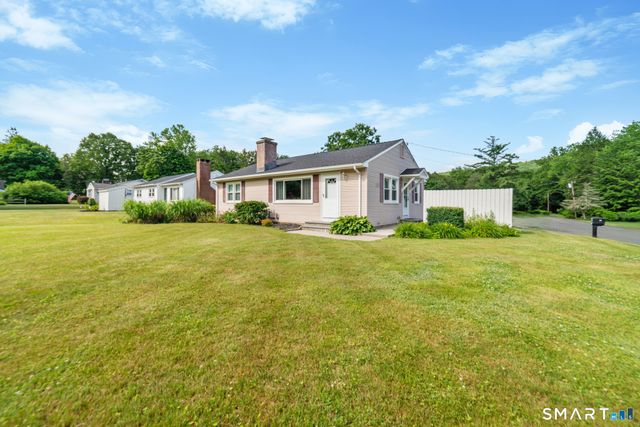 15 Evergreen Drive, Southbury, CT 06488
