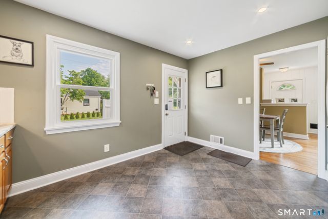 15 Evergreen Drive, Southbury, CT 06488