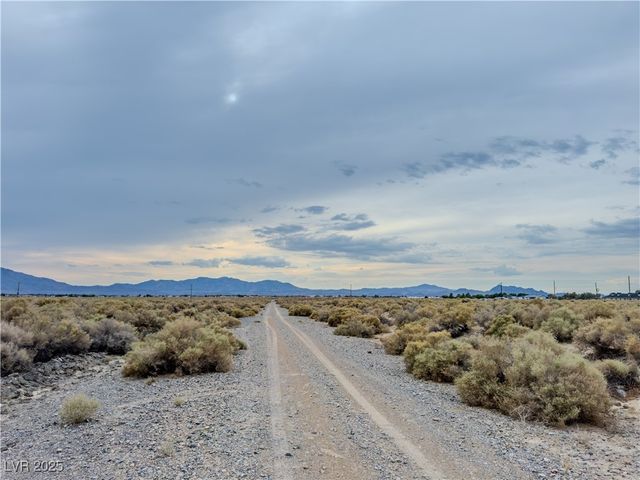 1971 East Deputy Street, Pahrump, NV 89048