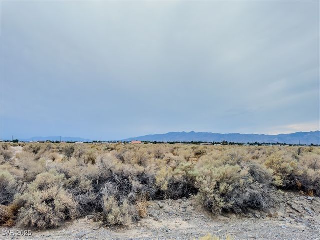 1971 East Deputy Street, Pahrump, NV 89048
