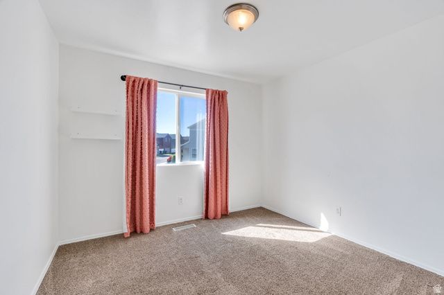 182 E APARICIO DR, Tooele, UT 84074