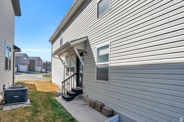 182 E APARICIO DR, Tooele, UT 84074