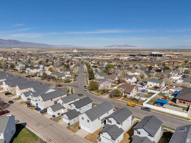 182 E APARICIO DR, Tooele, UT 84074