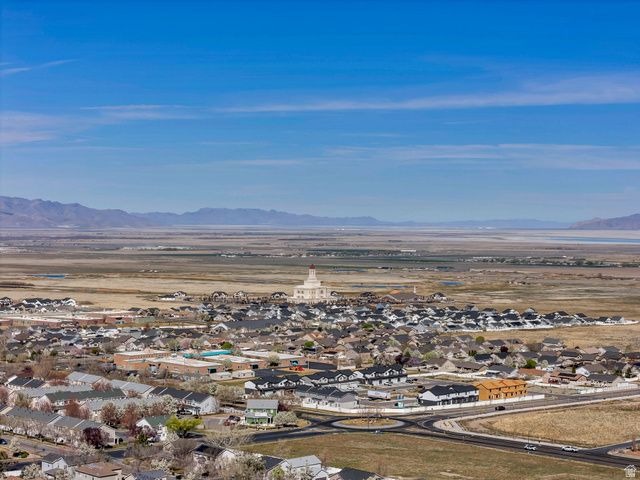 182 E APARICIO DR, Tooele, UT 84074