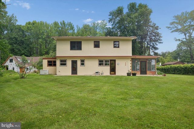 3 CEDAR COURT, Roosevelt, NJ 08555
