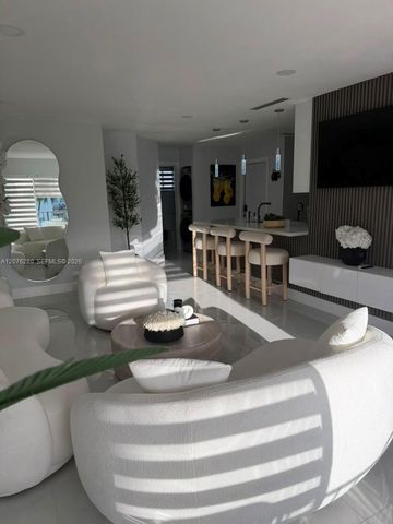 1180 NW 124th Place 208, Miami, FL 33182