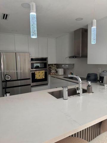 1180 NW 124th Place 208, Miami, FL 33182