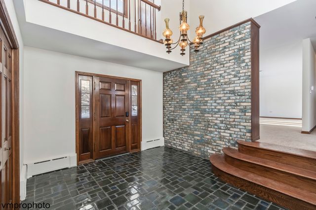 1414 W Vine Street, Arlington Heights, IL 60005