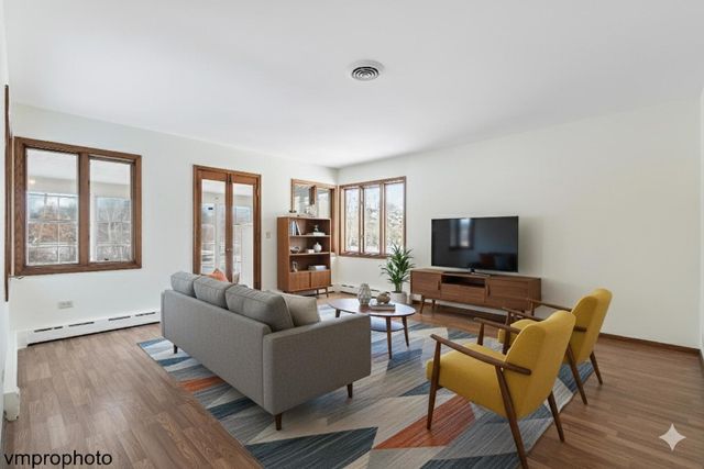 1414 W Vine Street, Arlington Heights, IL 60005