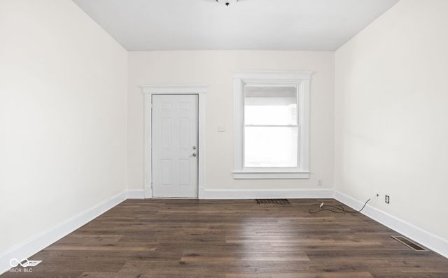 275 E Parkview Avenue N, Indianapolis, IN 46201