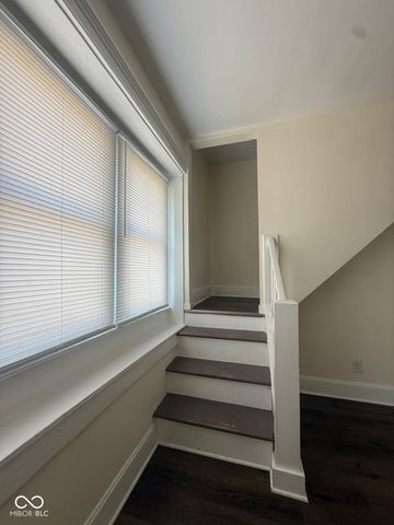 275 E Parkview Avenue N, Indianapolis, IN 46201
