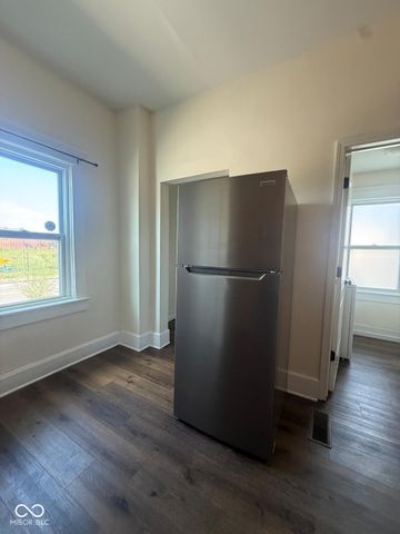 275 E Parkview Avenue N, Indianapolis, IN 46201