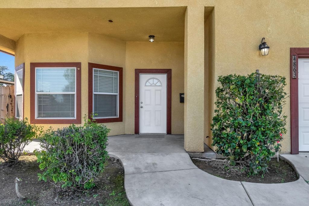 Image 4 of property listing at 4863 N Doon Way, Fresno, CA 93726