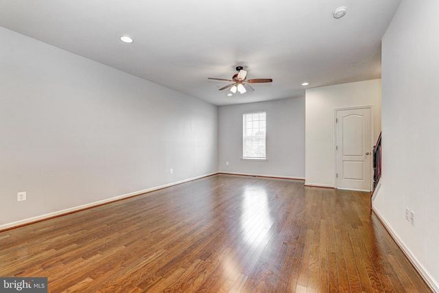 912 WINTER RUN RD, Middle River, MD 21220