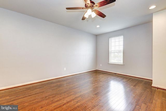 912 WINTER RUN RD, Middle River, MD 21220