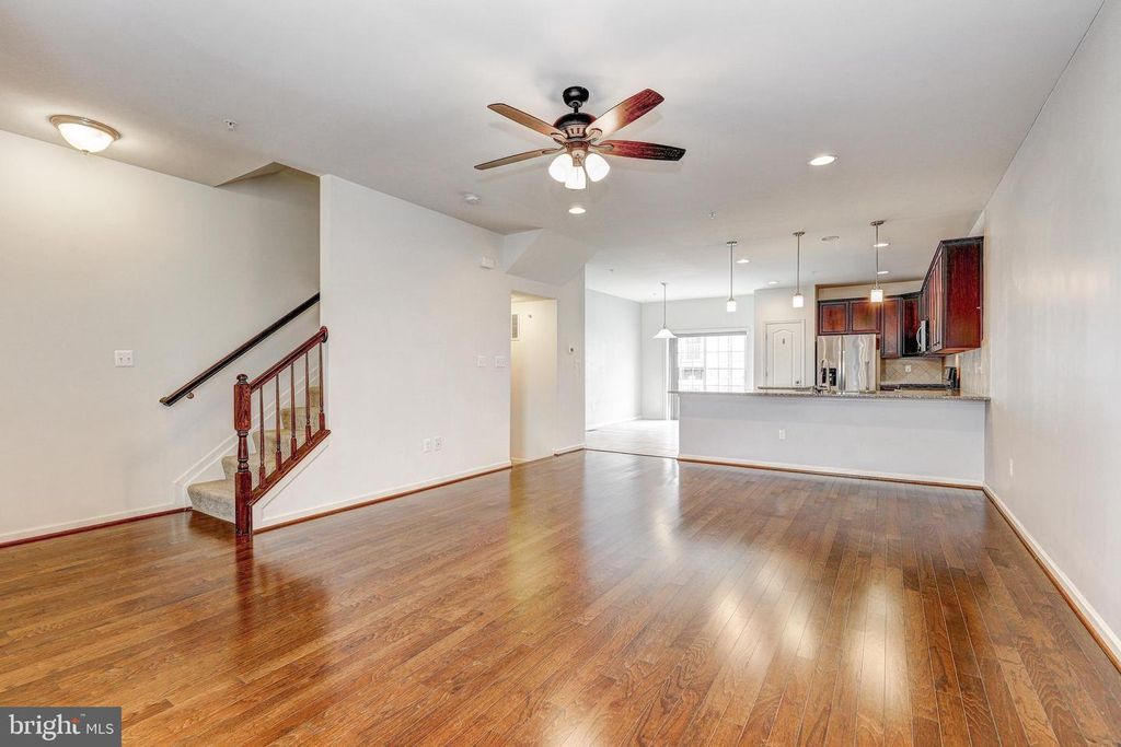Image 21 of property listing at 912 WINTER RUN RD, Middle River, MD 21220