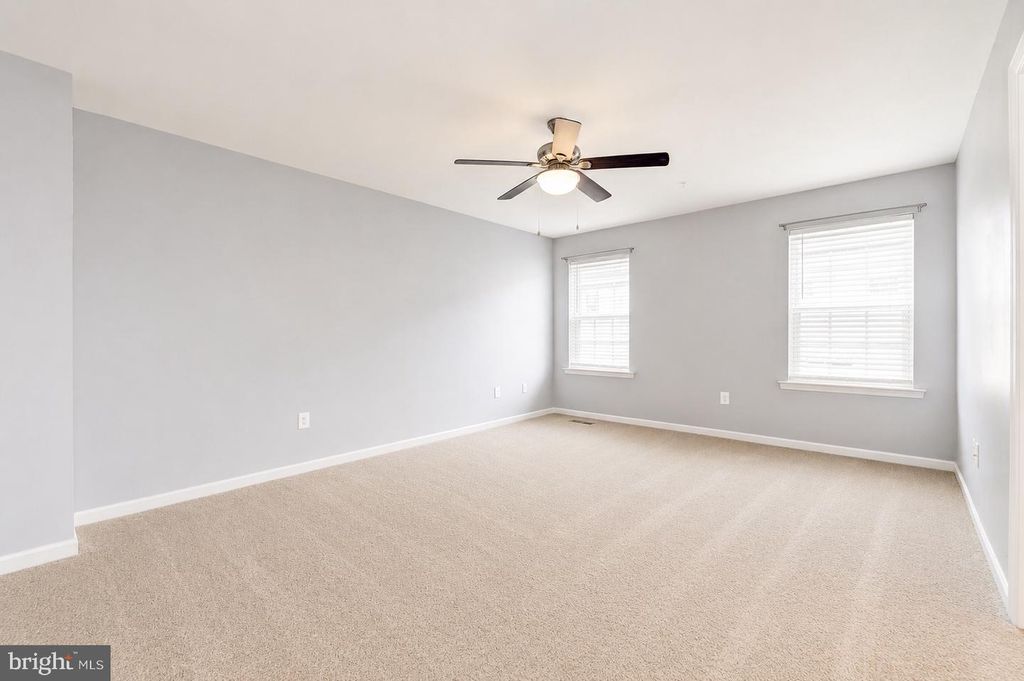 Image 24 of property listing at 912 WINTER RUN RD, Middle River, MD 21220