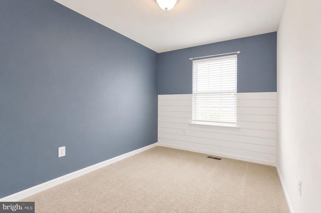 Image 30 of property listing at 912 WINTER RUN RD, Middle River, MD 21220