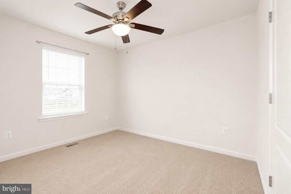 Image 32 of property listing at 912 WINTER RUN RD, Middle River, MD 21220