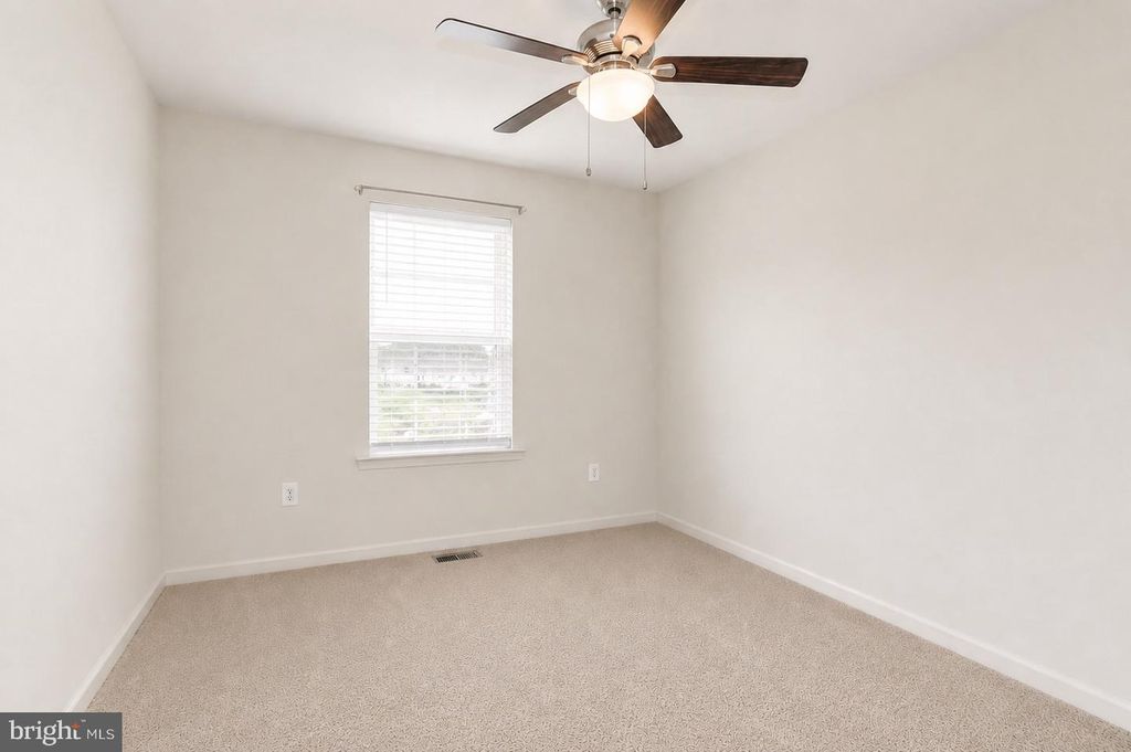 Image 33 of property listing at 912 WINTER RUN RD, Middle River, MD 21220