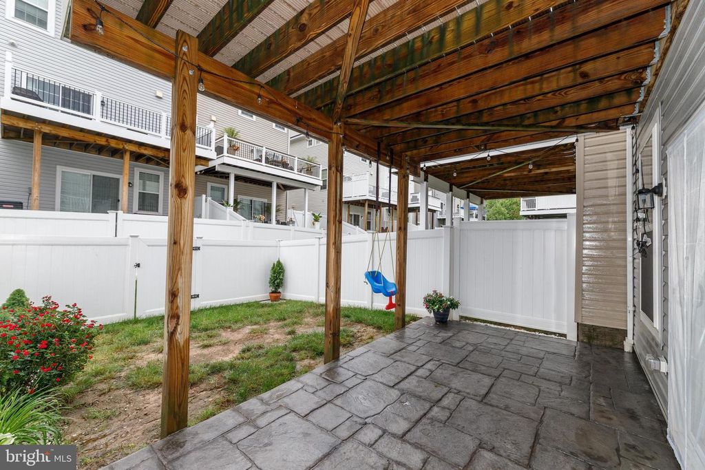 Image 39 of property listing at 912 WINTER RUN RD, Middle River, MD 21220