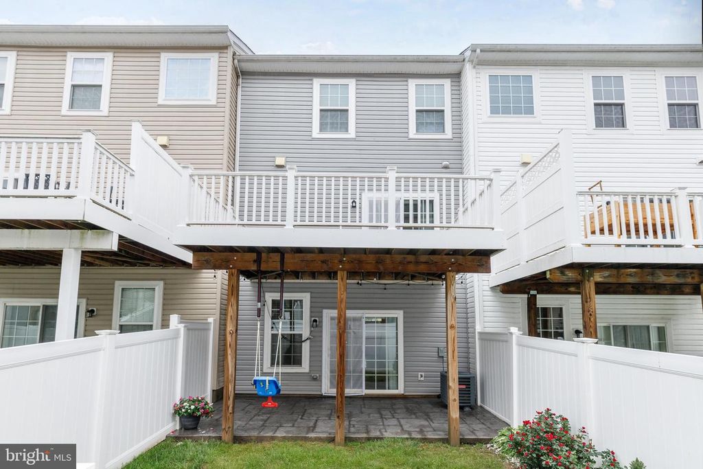 Image 41 of property listing at 912 WINTER RUN RD, Middle River, MD 21220