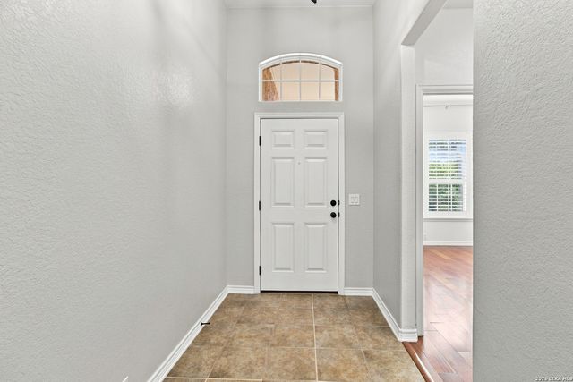 8330 Setting Moon, San Antonio, TX 78255