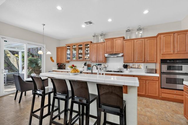 2195 Palomino Ct, Folsom, CA 95630