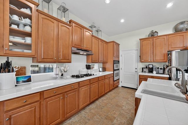 2195 Palomino Ct, Folsom, CA 95630